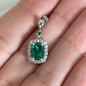 White gold, emerald earrings